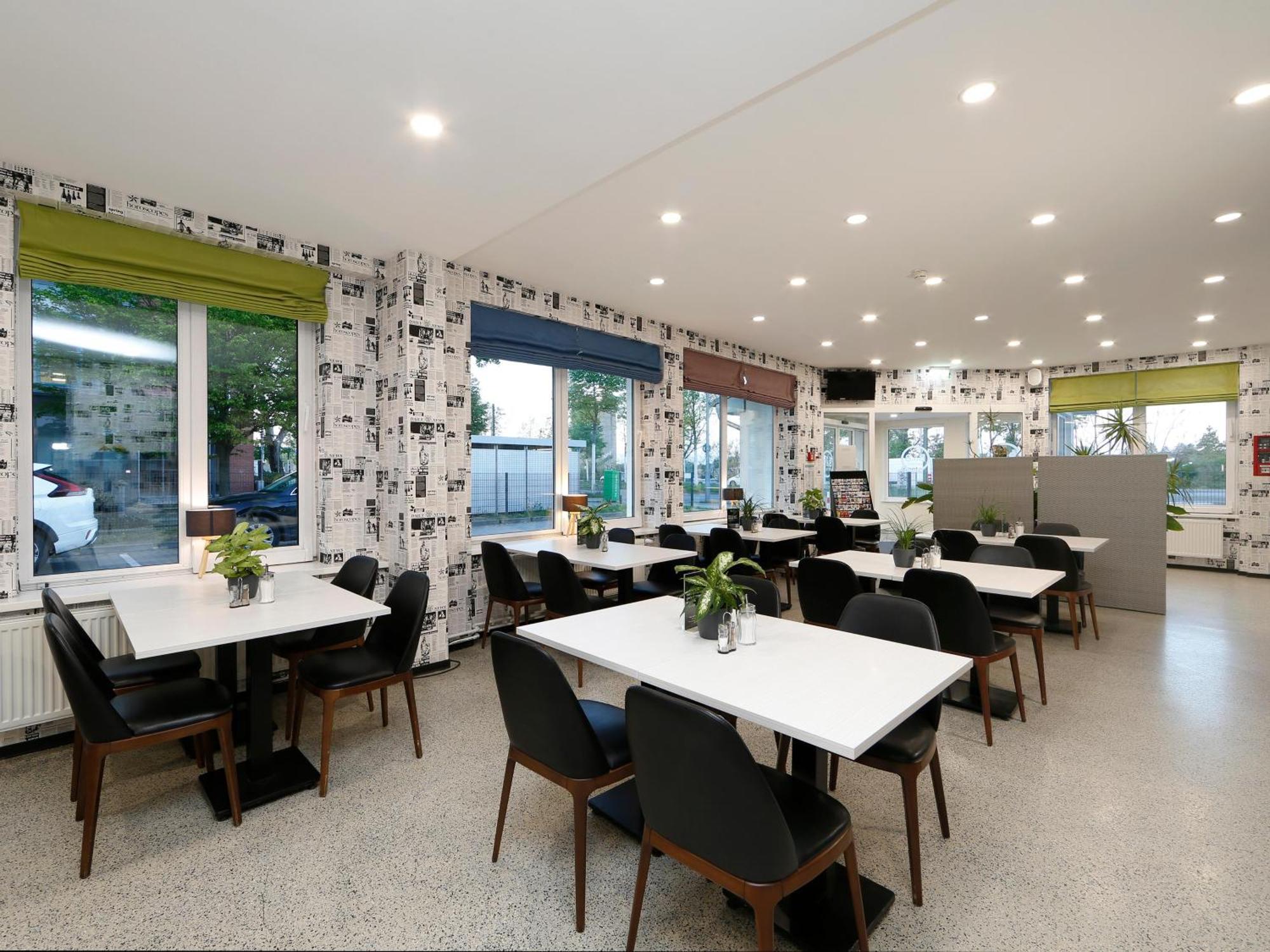 B&B Hotel Berlin-Adlershof Berlim Exterior foto
